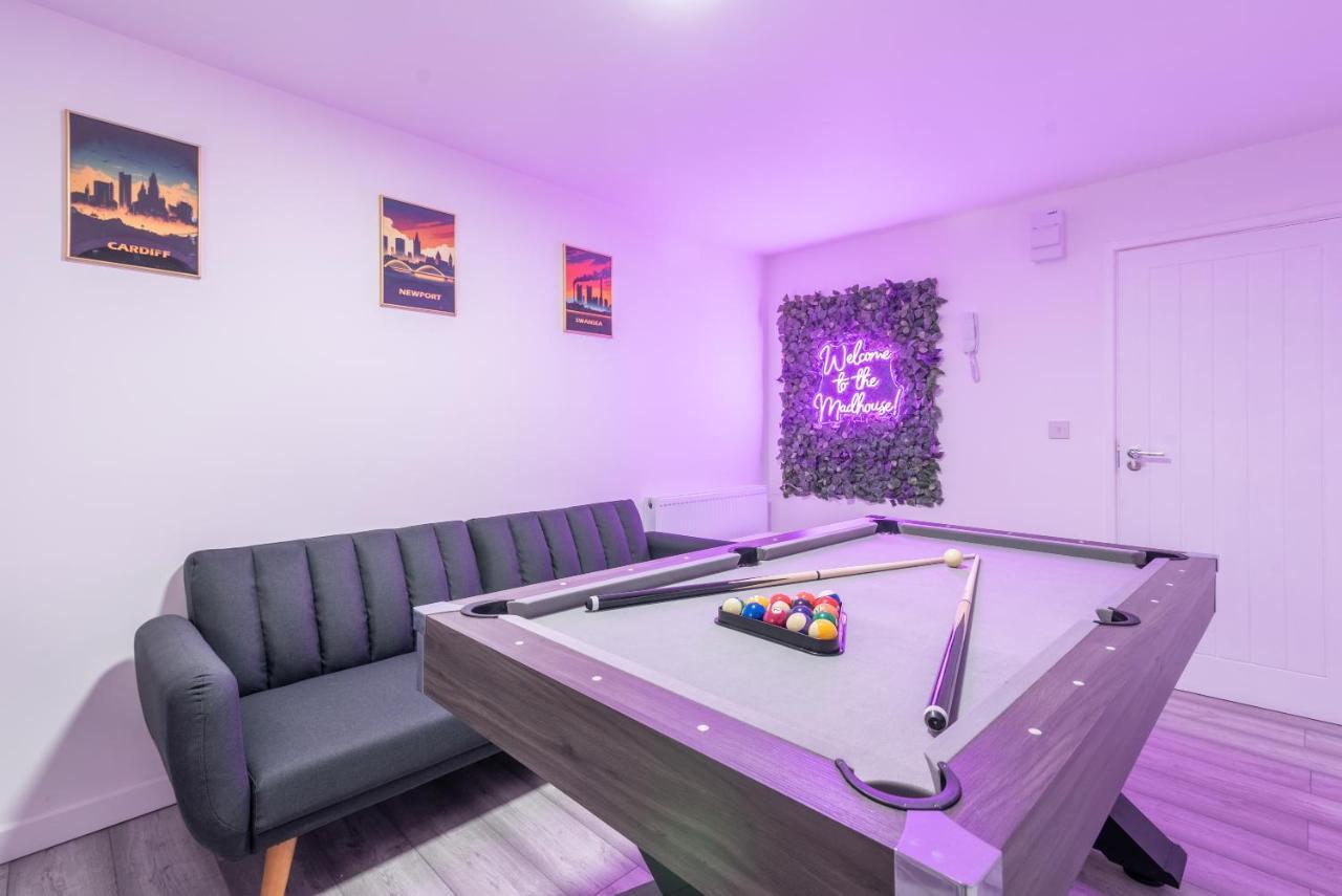 Exquisite Cardiff Apartments- With Garden Lounge & Games Room المظهر الخارجي الصورة