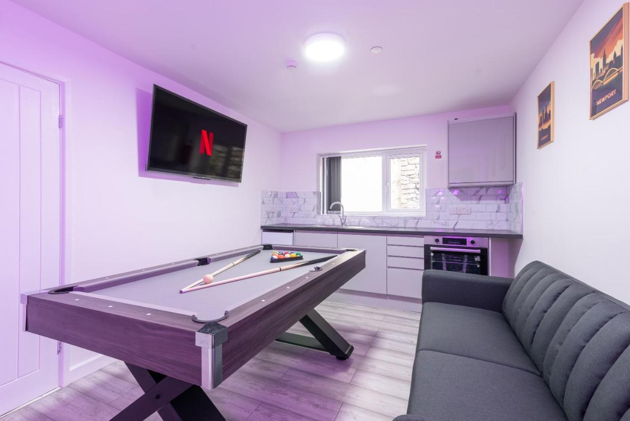 Exquisite Cardiff Apartments- With Garden Lounge & Games Room المظهر الخارجي الصورة
