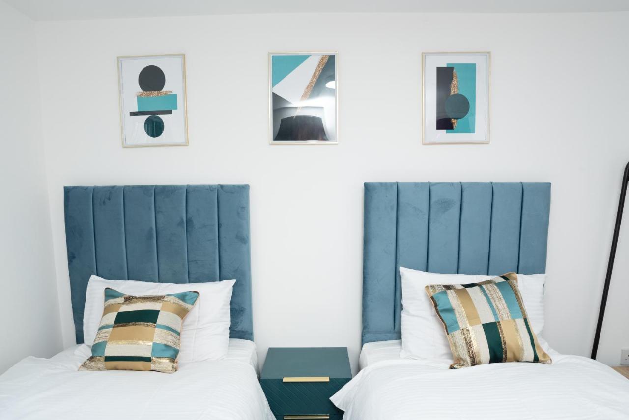 Exquisite Cardiff Apartments- With Garden Lounge & Games Room المظهر الخارجي الصورة